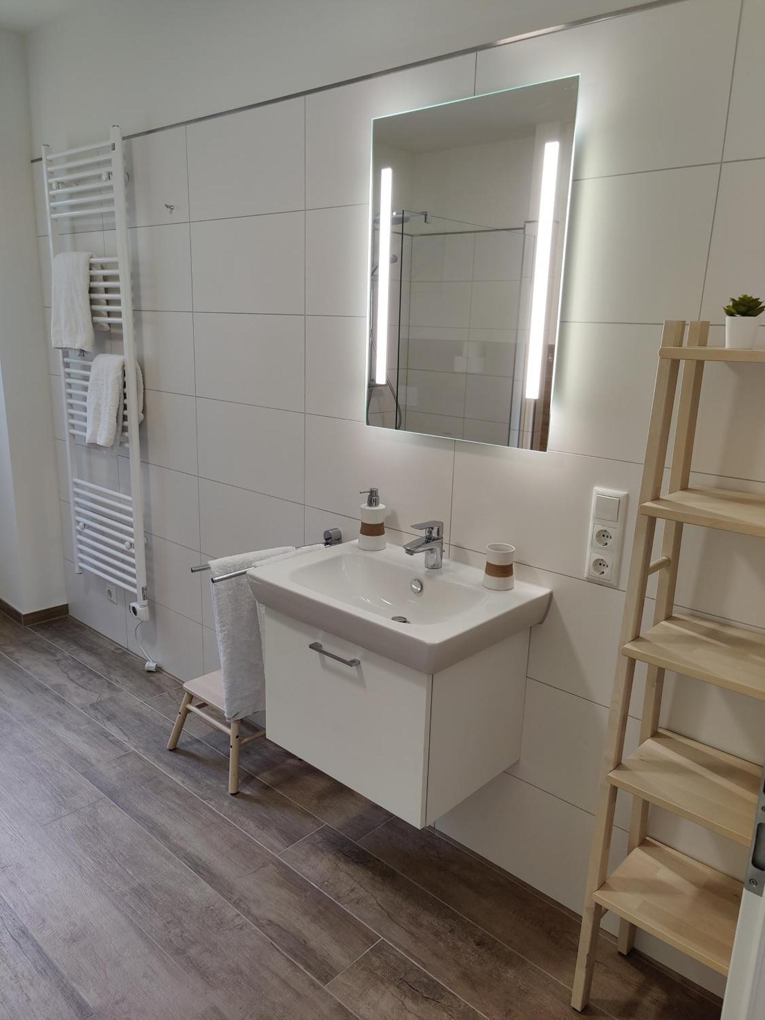 Haus Albatros Eg - Exklusive Fewo Fuer 4 Personen Dangast Ngoại thất bức ảnh